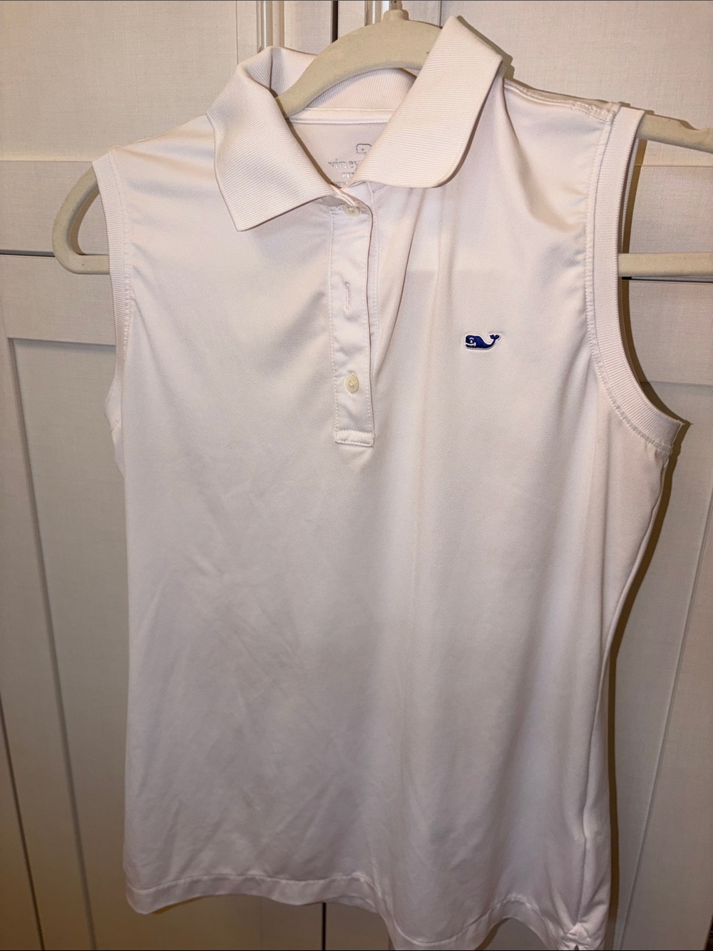 Sleeveless polo top